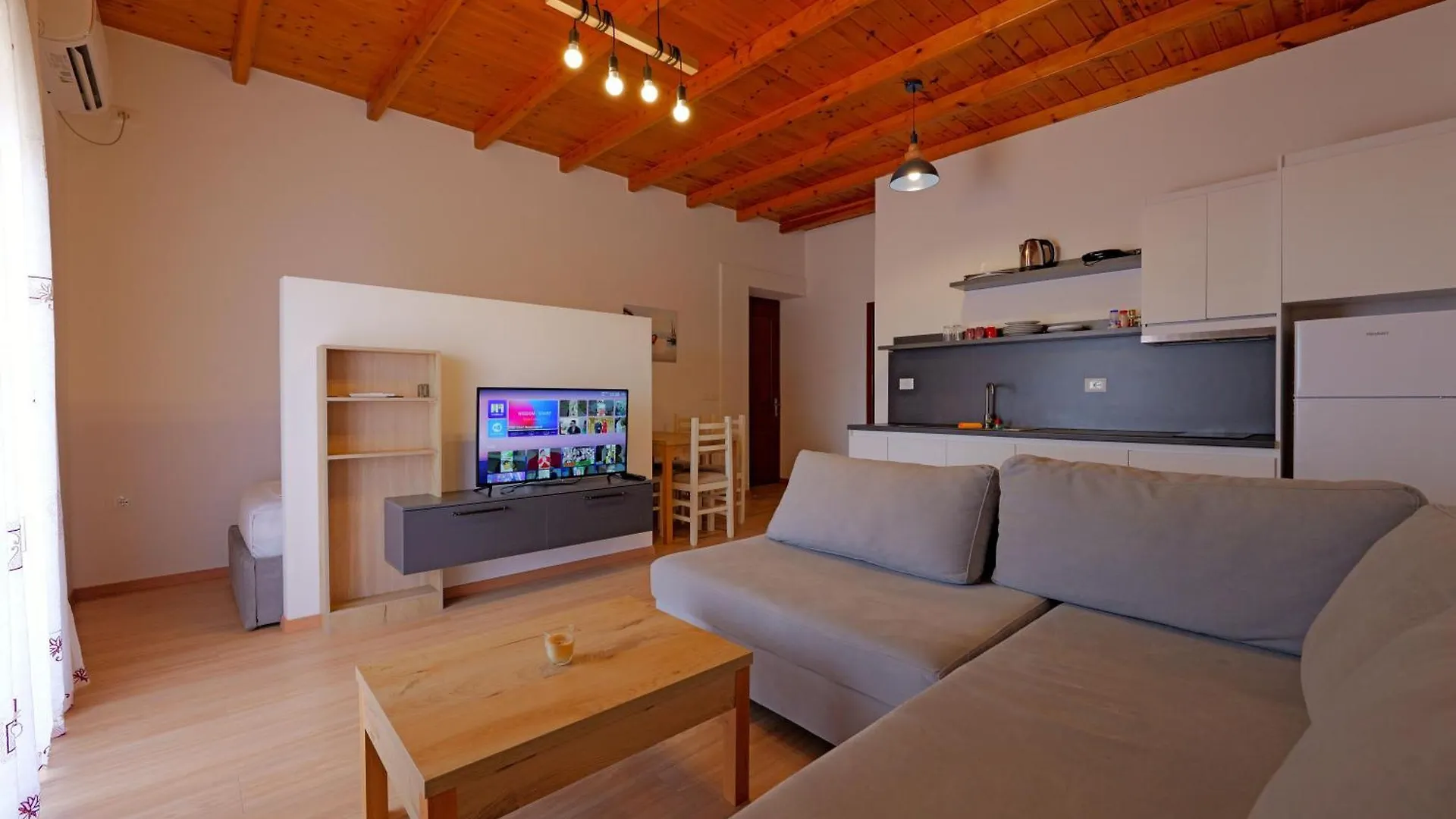 Apartments Villa Luxor Саранда
