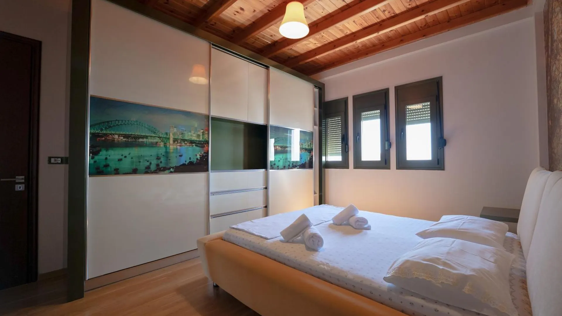 Apartments Villa Luxor Саранда