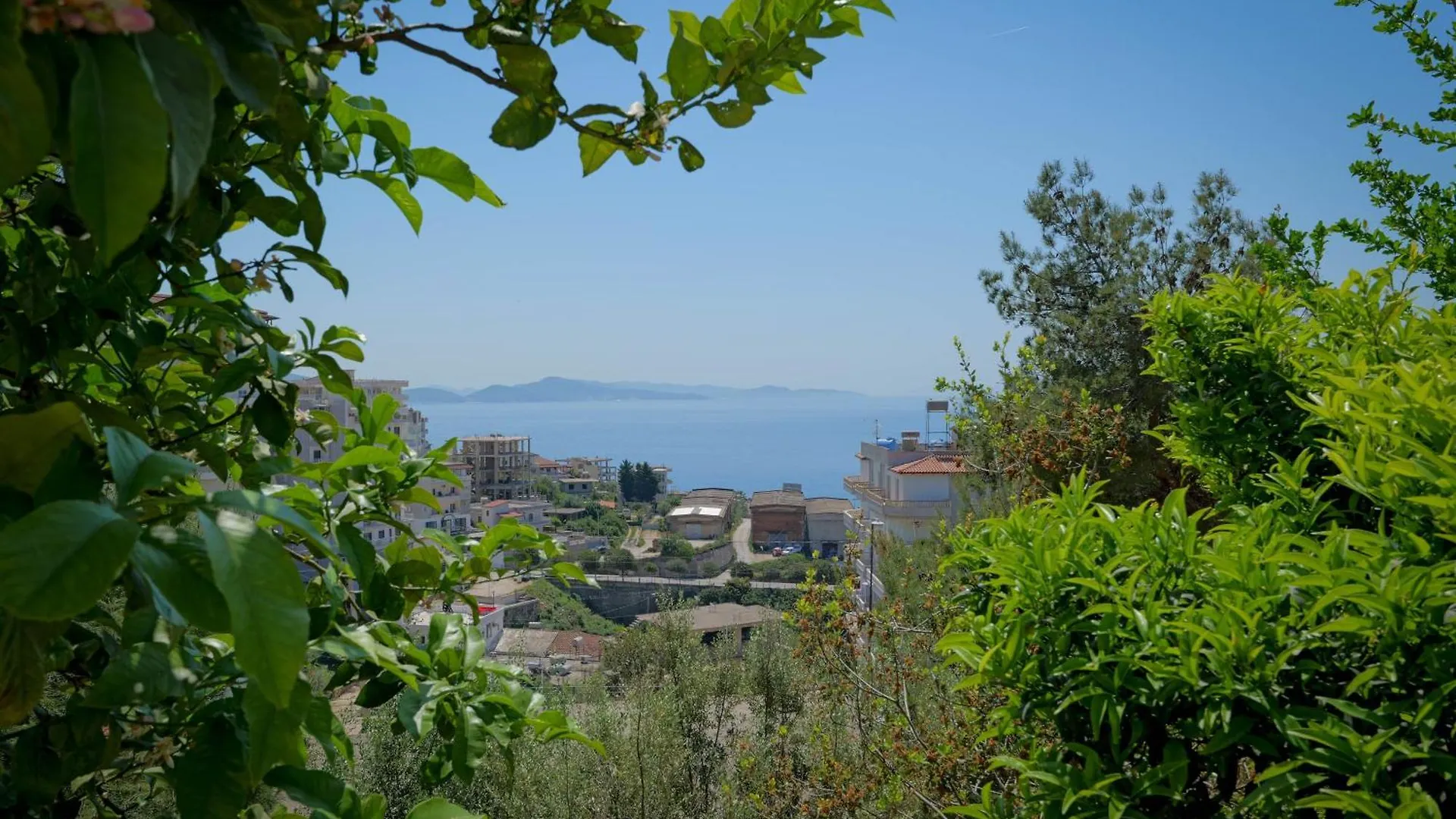 Apartments Villa Luxor Саранда Албания