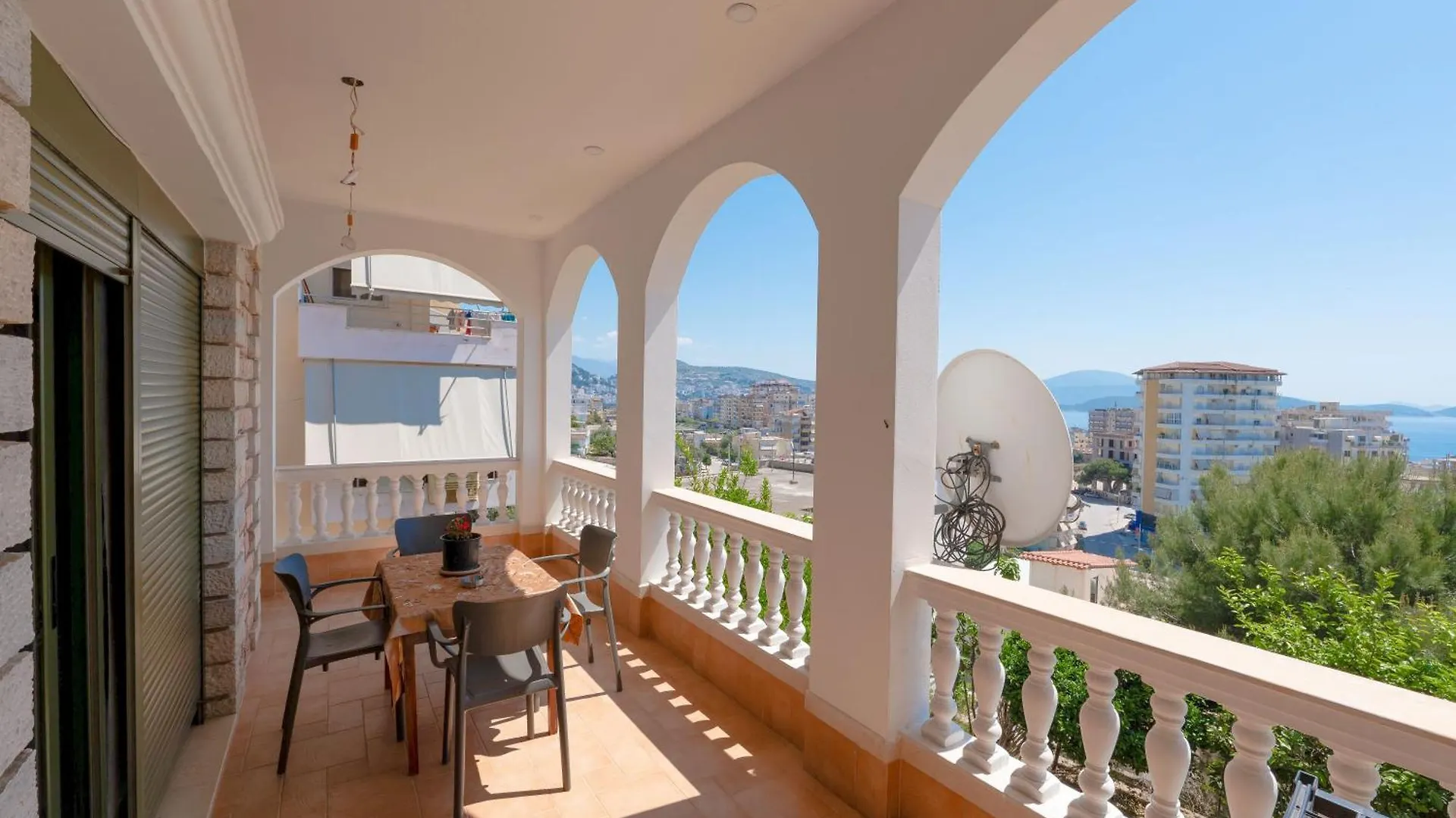 Apartments Villa Luxor Саранда Албания