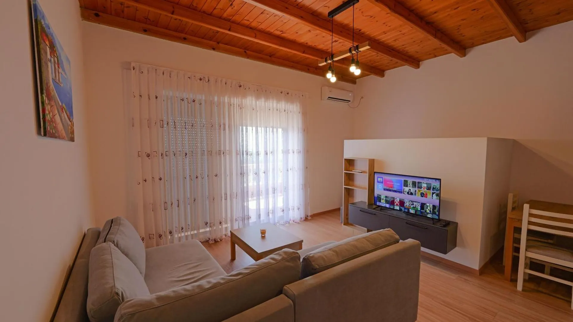 Apartments Villa Luxor ساراندا