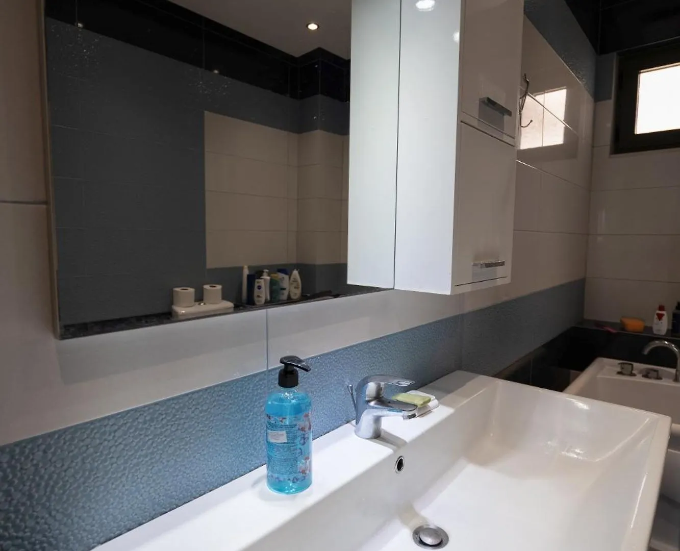 Apartments Villa Luxor ساراندا